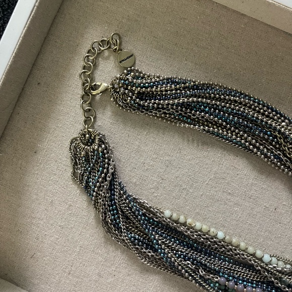 Mae Statement Necklace - Picture 5 of 6